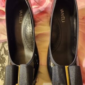 Vaneli Navy Patent Stacked Heel with Bow Accent